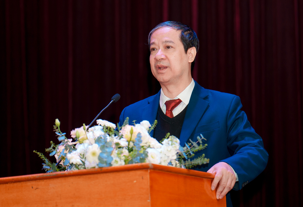 Bộ trưởng Bộ Giáo dục và Đào tạo Nguyễn Kim Sơn phát biểu tại buổi lễ